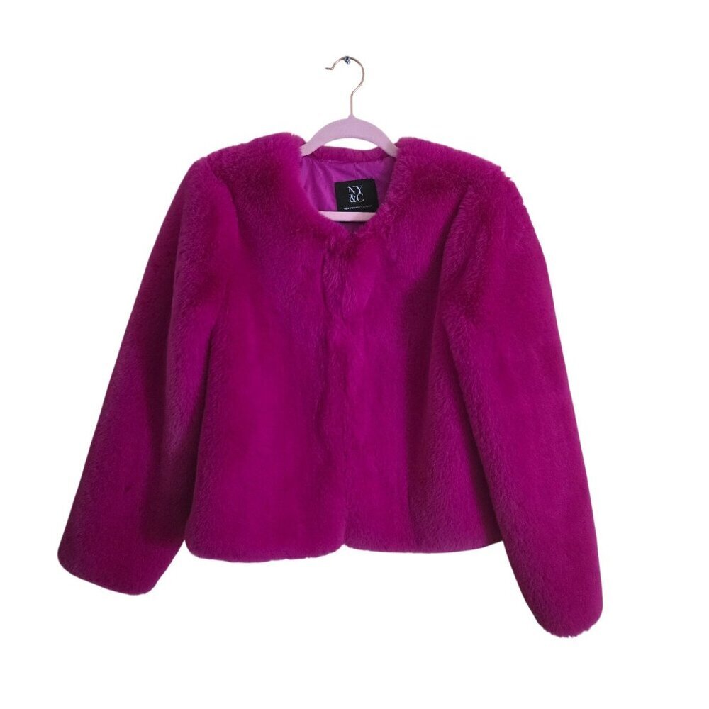NY & Co Fuscia Faux Fur Cropped Fully Lined Jacket Size M Hook and eye closure s